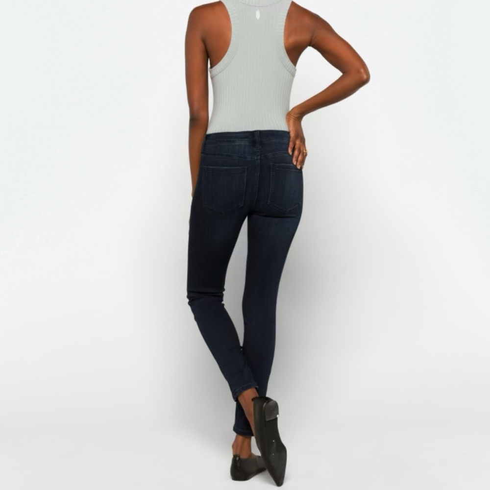 Women's Dark Blue Jeans
